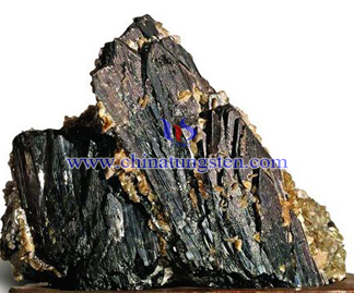 Tungsten Ore Picture